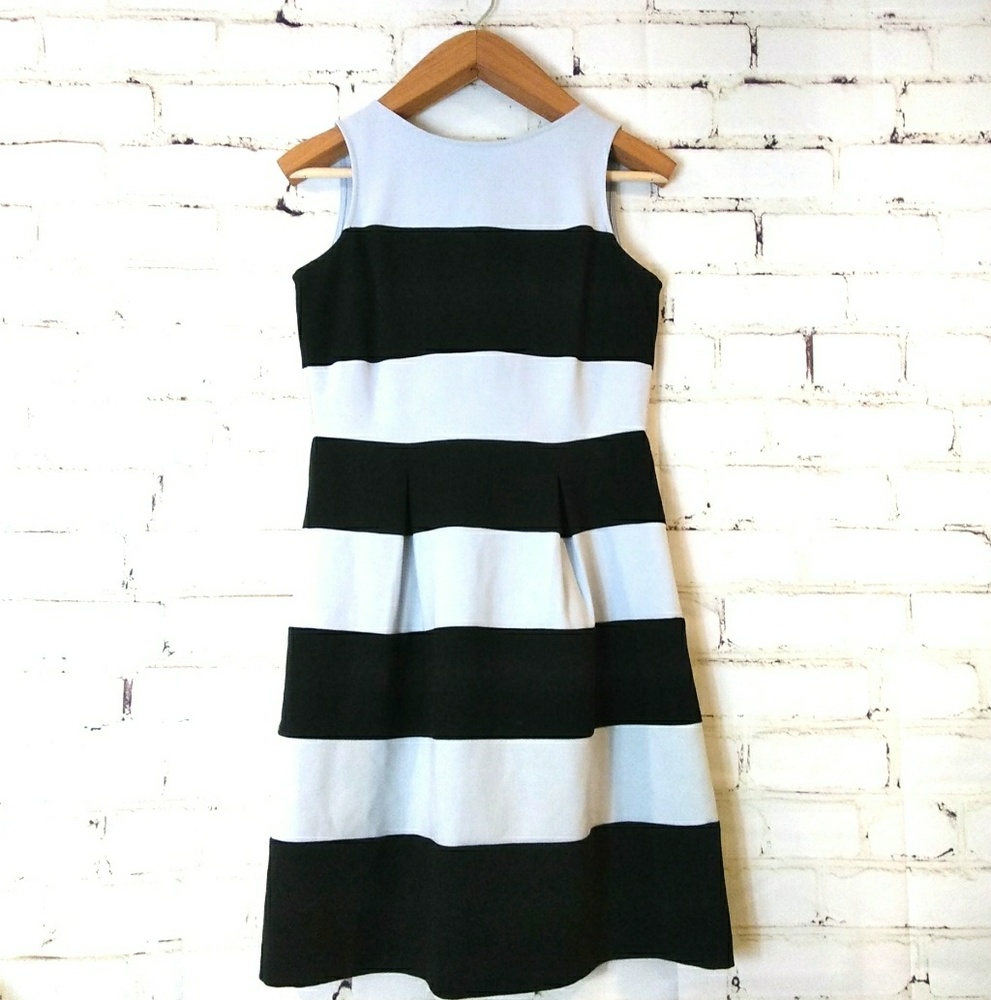 LOFT ◾ Sleeveless Mini Dress